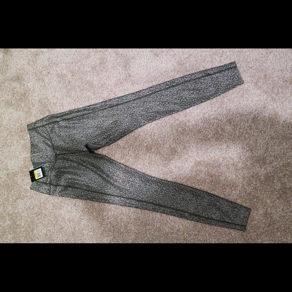 NWT Nike Legend Dri-Fit Printed Tights - Picture 2 of 4
